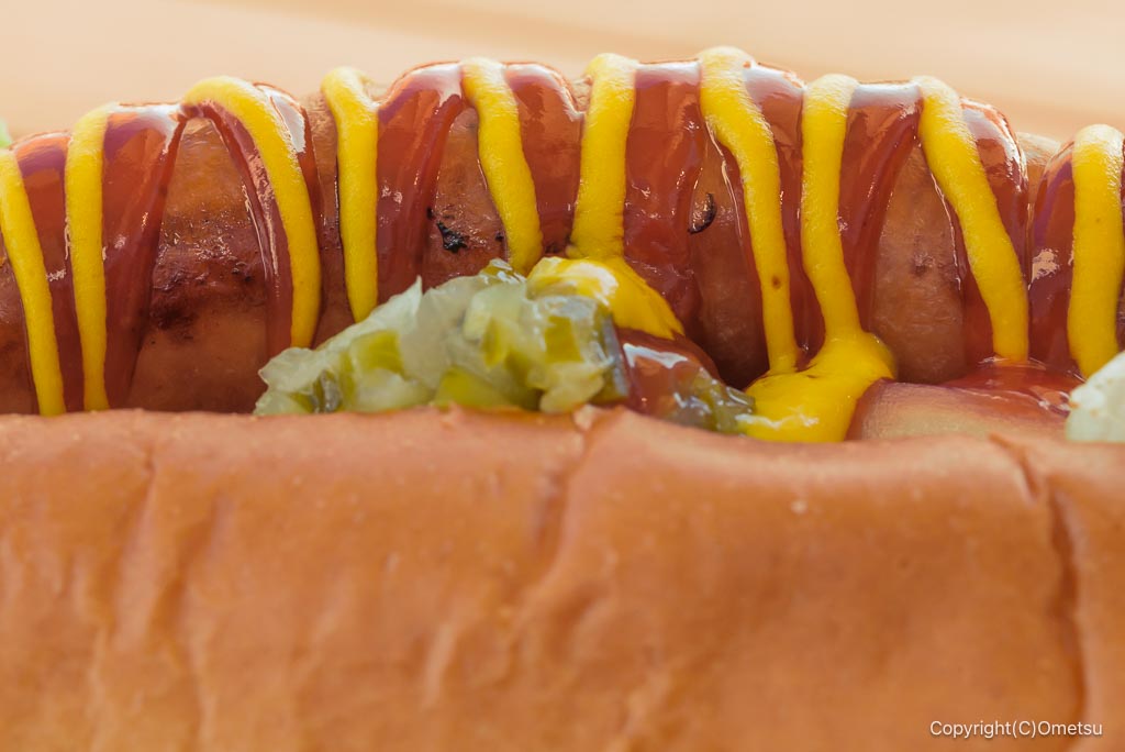 「フレッシュランド西多摩 よつ葉の湯」の、福生ドッグのソーセージ