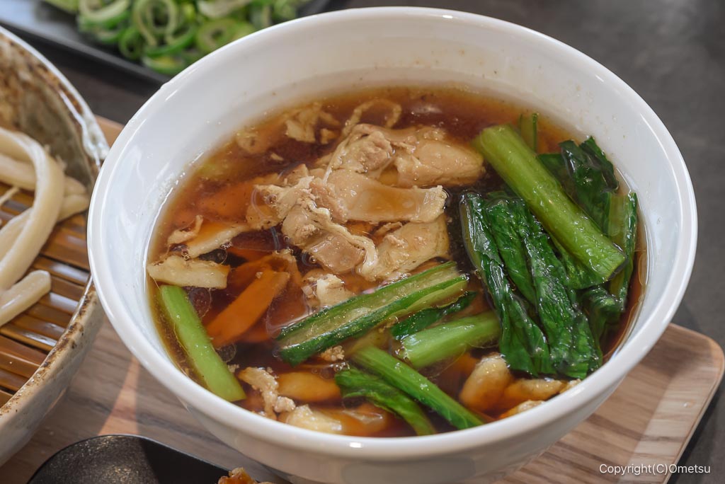 武蔵野うどん・ながくら入間店の、肉汁