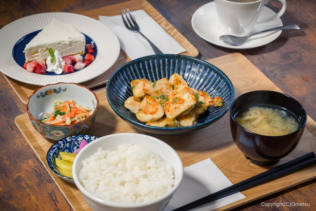 昭島市「むすぶキッチン」の、食事