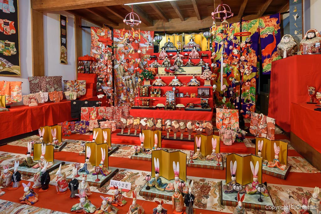 瑞穂町・耕心館の、ひな人形