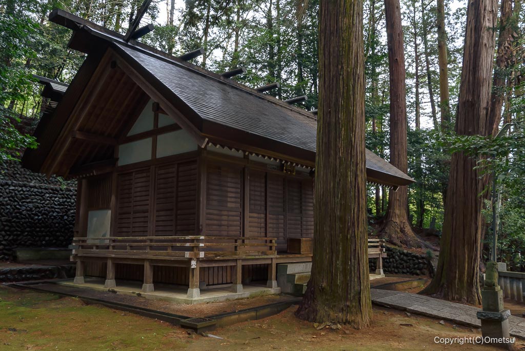 青梅・塩船神明社の社殿
