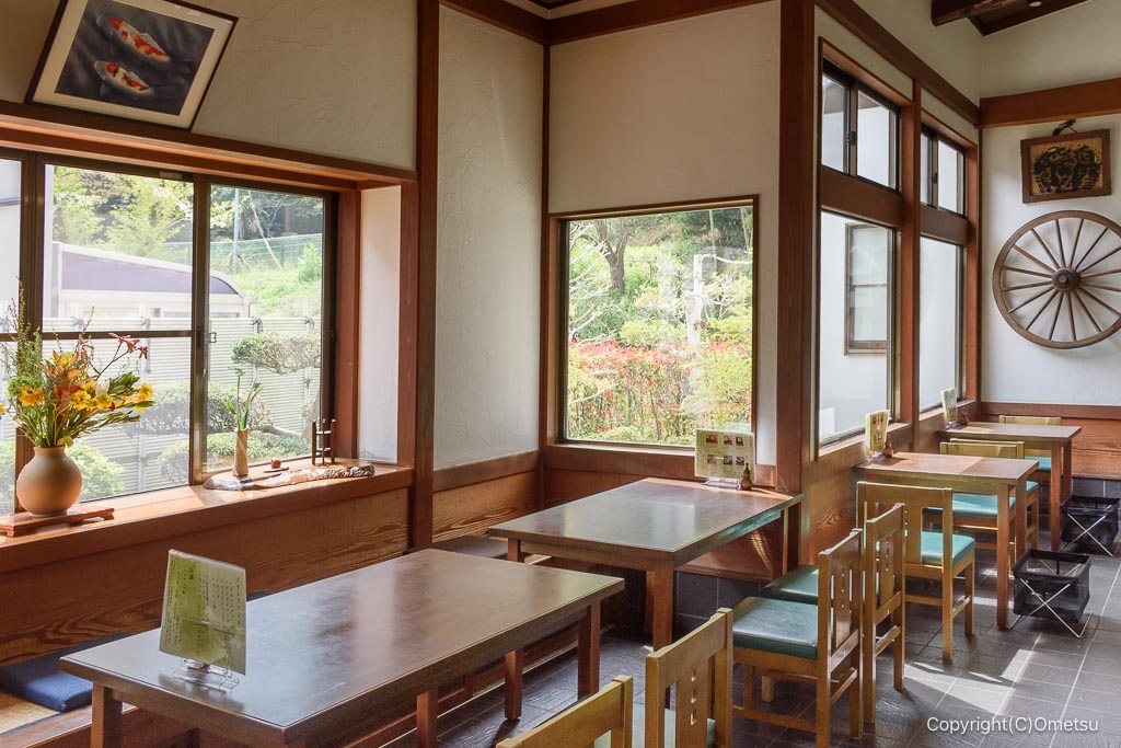 青梅の蕎麦店・八木の店内