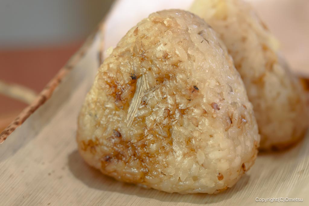 古民家カフェ・御岳lokkiの、焼きおにぎり