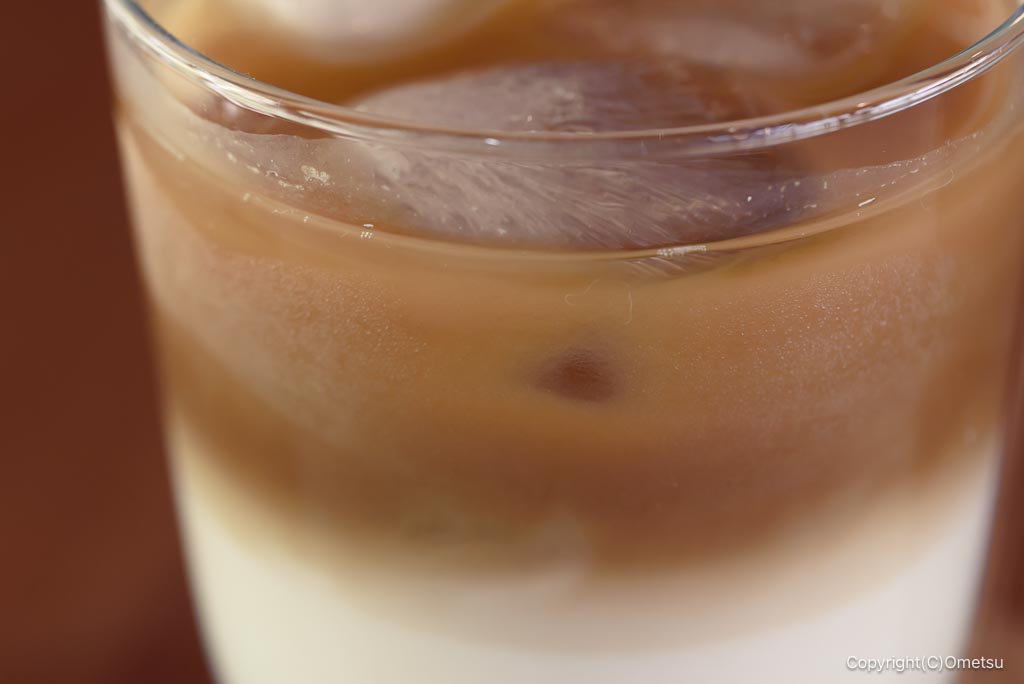 古民家カフェ・御岳lokkiの、カフェラテ