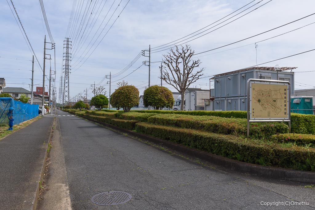 青梅市・若草通り近くの道