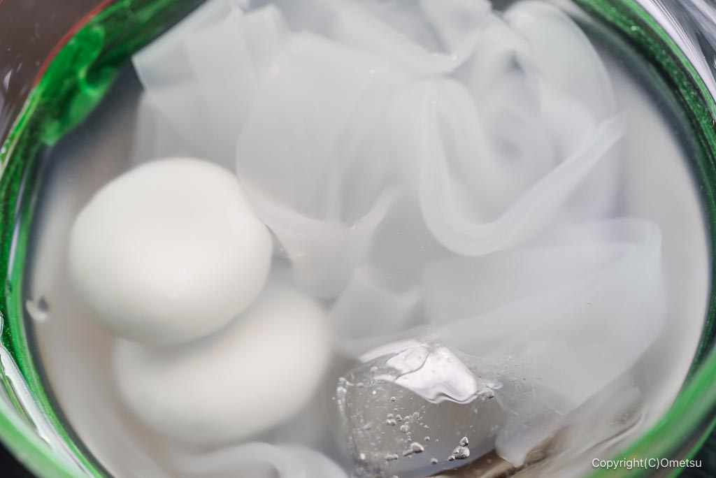 青梅市・紅梅苑の、葛切りと白玉