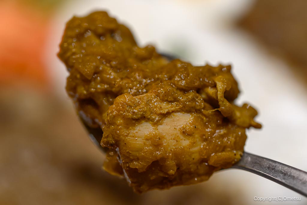 東京都・瑞穂町の、TMP KITCHEN HIDEAWAYのチキンカレーのルー