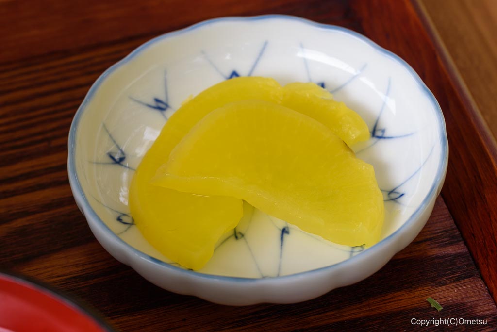 青梅「古民家カフェぽてすと」の、タクワン
