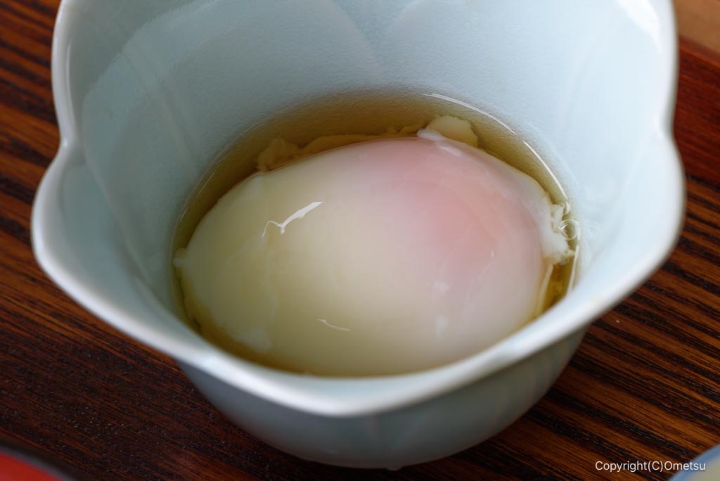 青梅「古民家カフェぽてすと」の、温泉玉子
