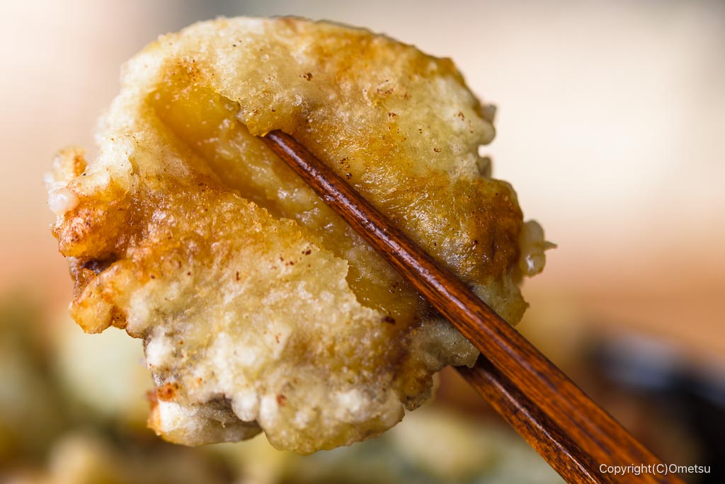 青梅「古民家カフェぽてすと」の、焼き芋の天ぷら