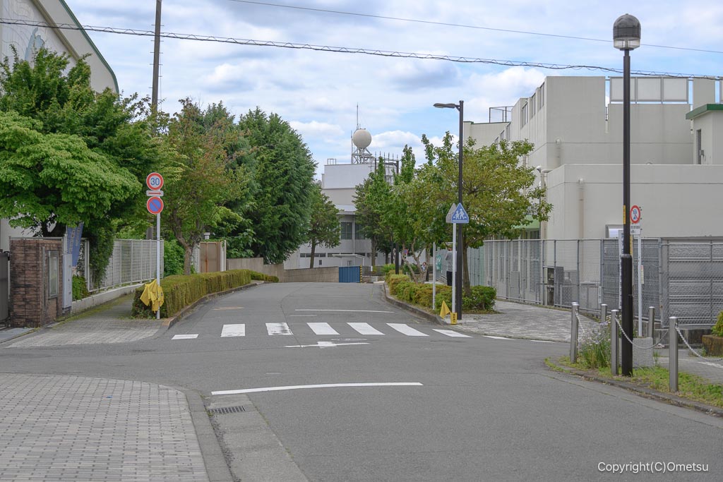 拝島駅近くの、五鉄通り