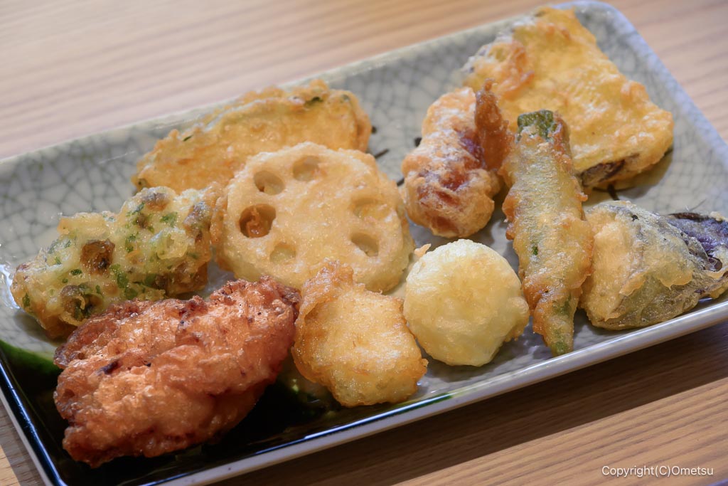 武蔵野うどん小麦晴れ・イオンモール日の出店の、天ぷら