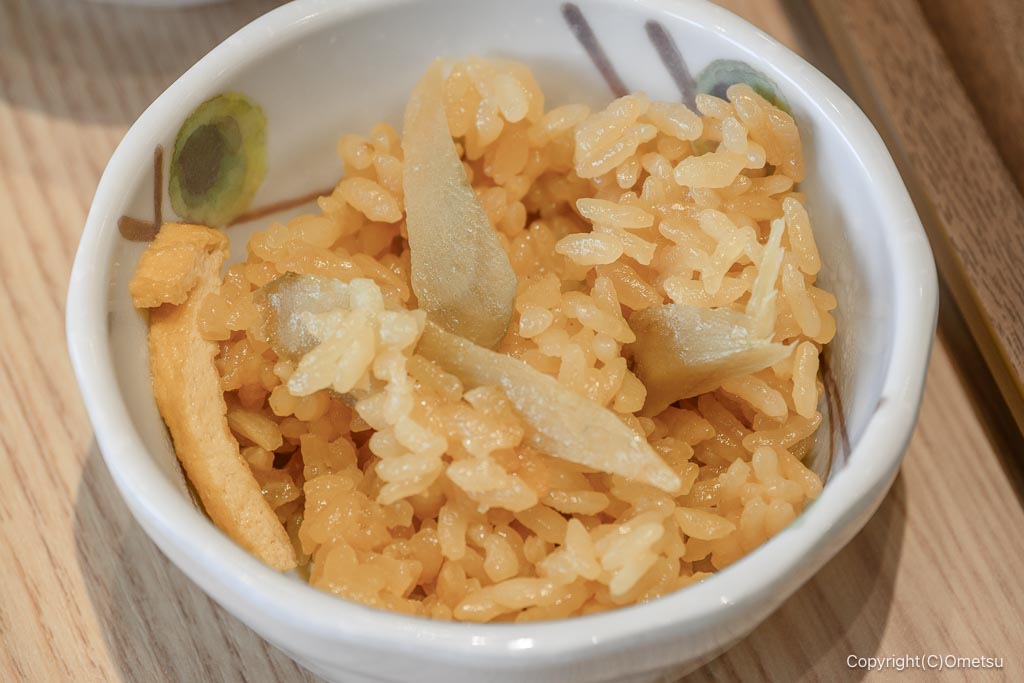 武蔵野うどん小麦晴れ・イオンモール日の出店の、かしわ飯