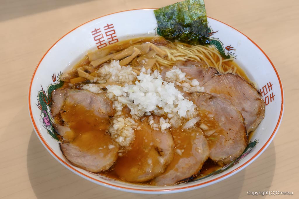 青梅・びんびん亭河辺店の、炙りチャーシューメン