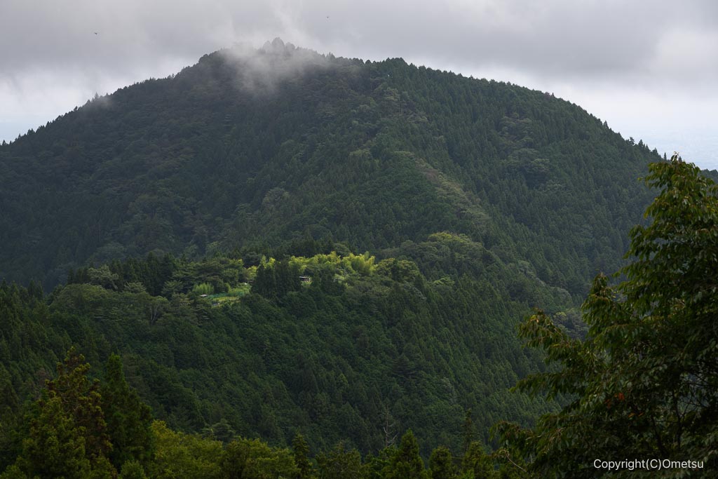 御岳山からの日の出山