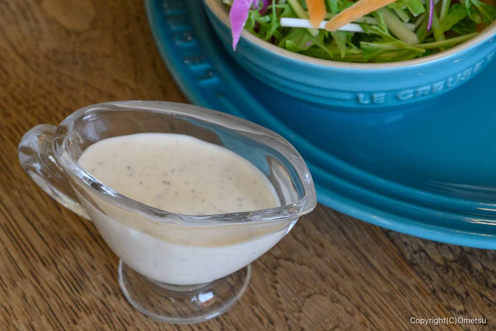 羽村・ペラゾカフェの、ナッツのドレッシング
