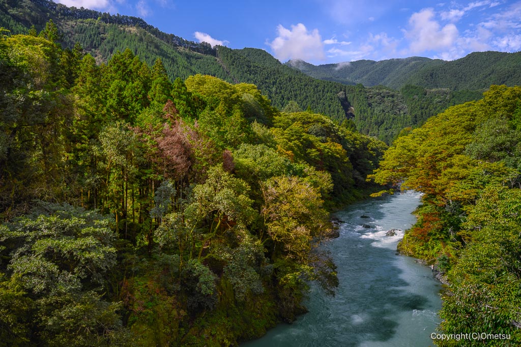 青梅・御岳渓谷の、御岳橋からの光景