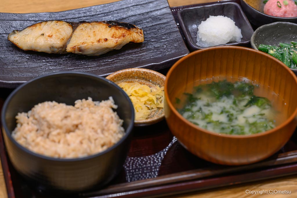 しんぱち食堂 イオンモール日の出店の本さわら西京漬け定食