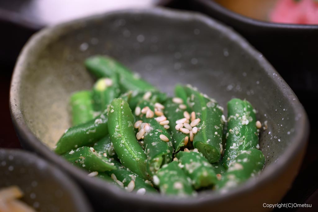 しんぱち食堂 イオンモール日の出店の、インゲンのごま和え