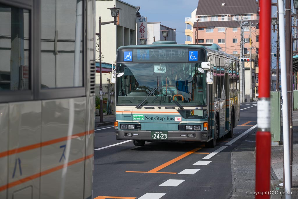 狭山市・七夕通り商店街付近の西武バス