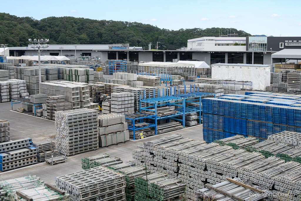 飯能・柏木山、配水場広場付近の工場