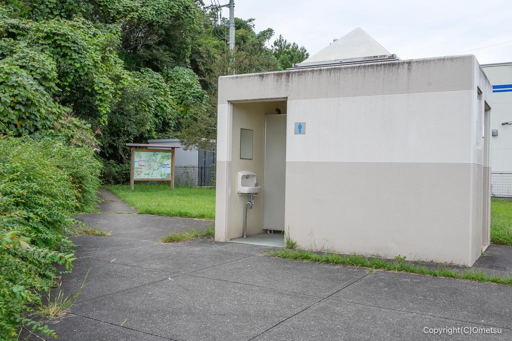飯能・柏木山、配水場広場
